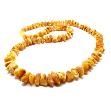 NASZYJNIK Z BURSZTYNU NIEOSZLIFOWANEGO