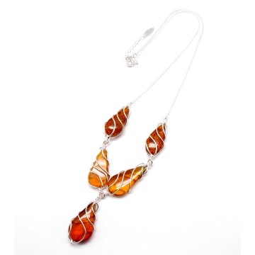 kolia-srebrna-z-bursztynem