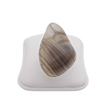 PIERŚCIONEK Z KRZEMIENIEM PASIASTYM