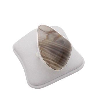 PIERŚCIONEK Z KRZEMIENIEM PASIASTYM