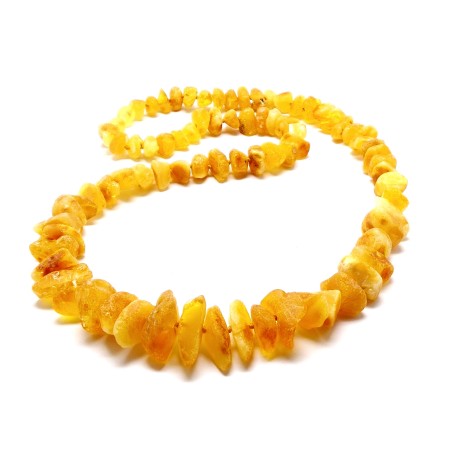 NASZYJNIK Z BURSZTYNU NIEOSZLIFOWANEGO