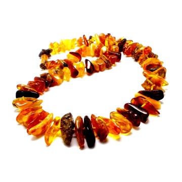 NASZYJNIK Z BURSZTYNU BAŁTYCKIEGO